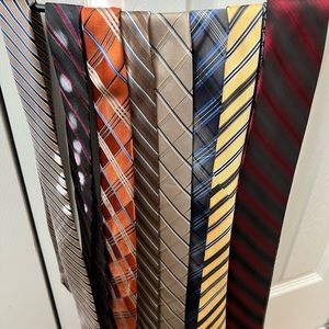 Set of 8 men’s Ties / gently used